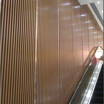 ľ